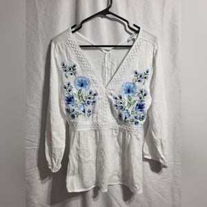 NWOT-My Style- Embroidered White and Blue Women's Top, Size Medium
